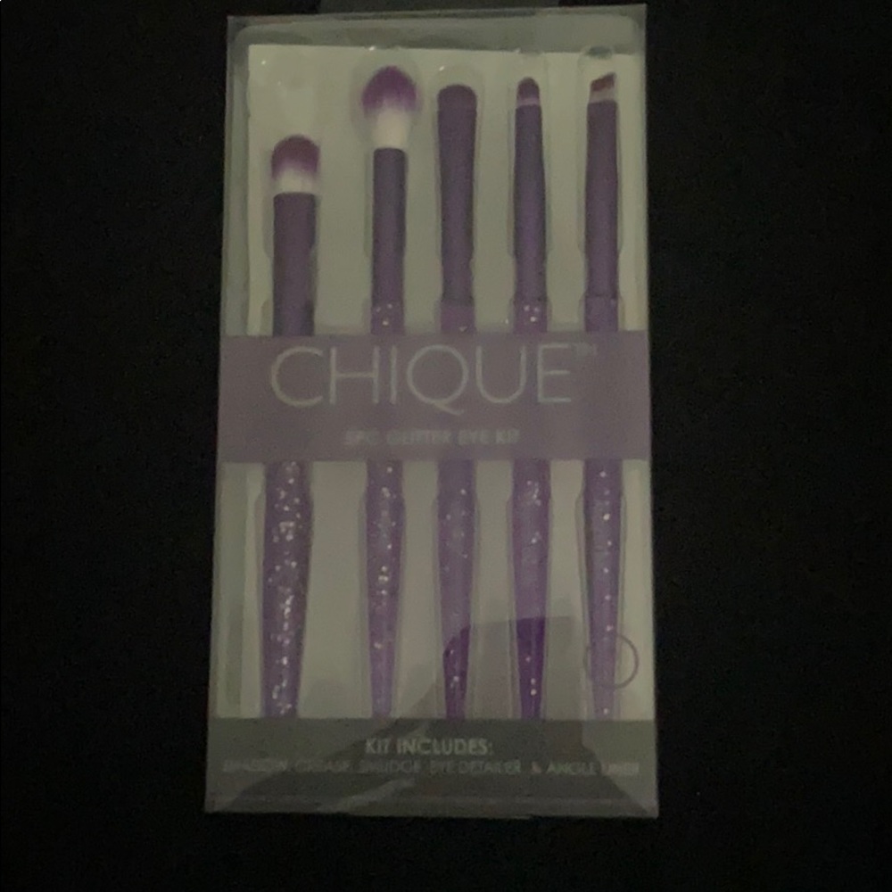 CHIQUE Eye Brush Kit